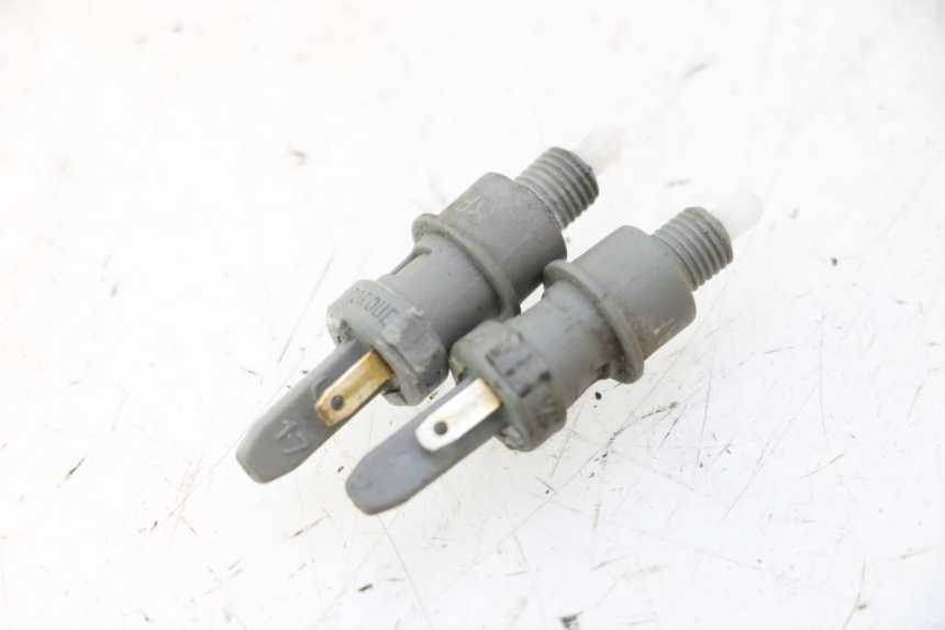 photo de CONTACTEUR FEU STOP PEUGEOT LUDIX ONE 50 (2004 - 2013) - Vue principale