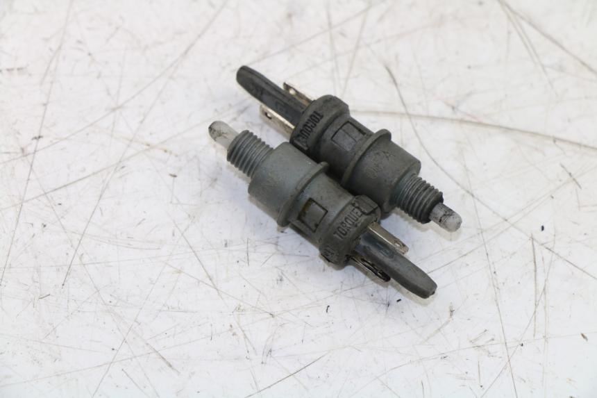 photo de CONTACTEUR FEU STOP PEUGEOT LUDIX PRO 4T 50 (2010 - 2017) - Vue principale