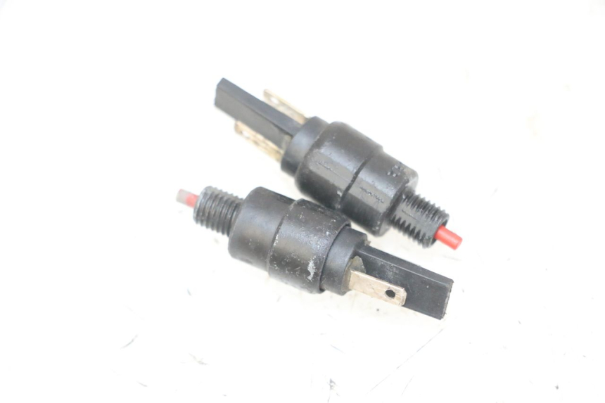 photo de CONTACTEUR FEU STOP PIAGGIO MP3 LT 300 (2010 - 2016) - Vue principale