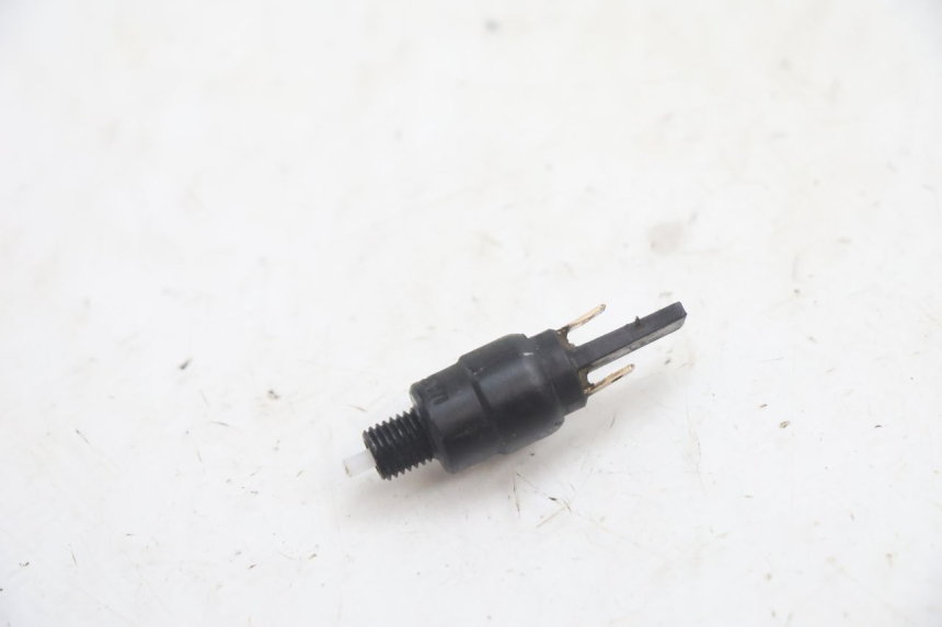 photo de CONTACTEUR FEU STOP PIAGGIO MP3 LT 300 (2010 - 2016) - Vue principale