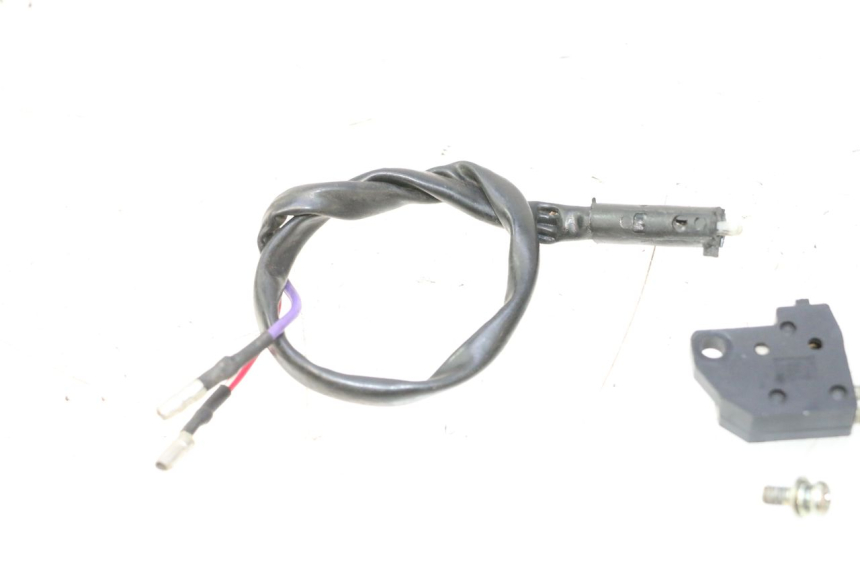 photo de CONTACTEUR FEU STOP TNT MOTOR ROMA 12' 2T 50 (2007 - 2018) - Zoom état d’usage