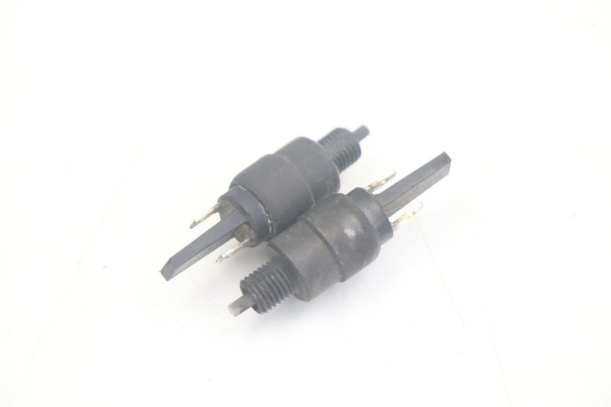 photo de CONTACTEUR FEU STOP APRILIA SCARABEO 100 (2003 - 2012) - Vue principale