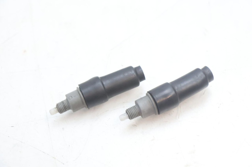 photo de CONTACTEUR FEU STOP YAMAHA SLIDER 50 (1999 - 2004) - Vue principale