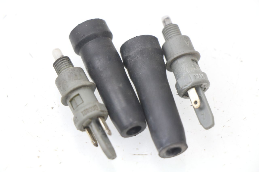 photo de CONTACTEUR FEU STOP PEUGEOT SPEEDFIGHT 2 AC 50 (2000 - 2009) - Vue principale