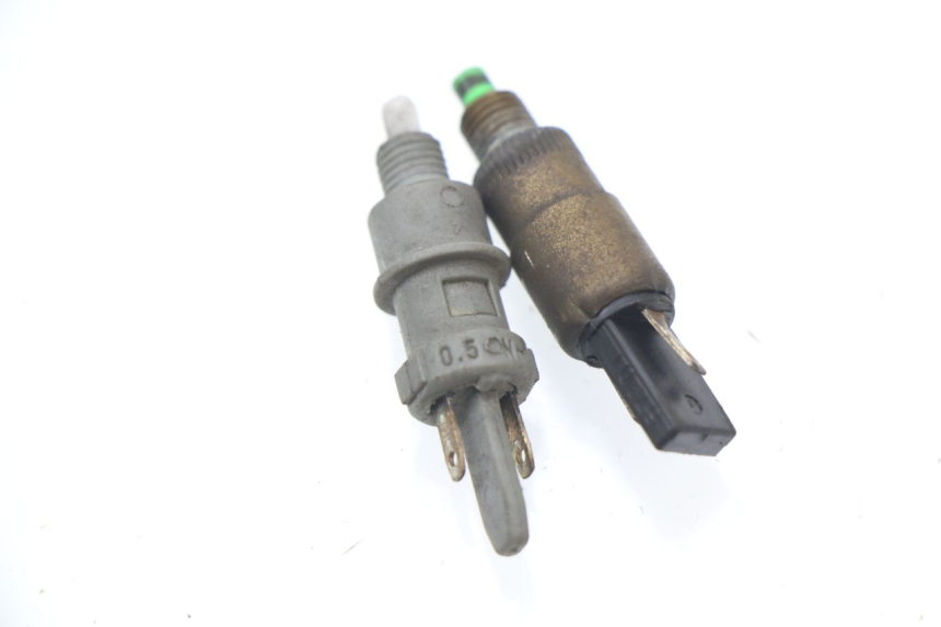 photo de CONTACTEUR FEU STOP GILERA STALKER 50 (1997 - 2005) - Détail de la pièce