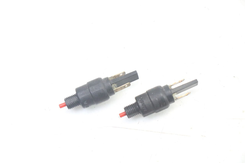 photo de CONTACTEUR FEU STOP APRILIA SXR 50 (2021 - 2023) - Vue principale
