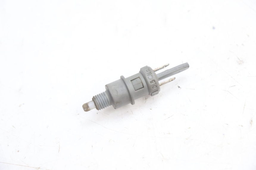 photo de CONTACTEUR FEU STOP PEUGEOT TKR TREKKER FURIOUS 50 (2005 - 2014) - Vue principale