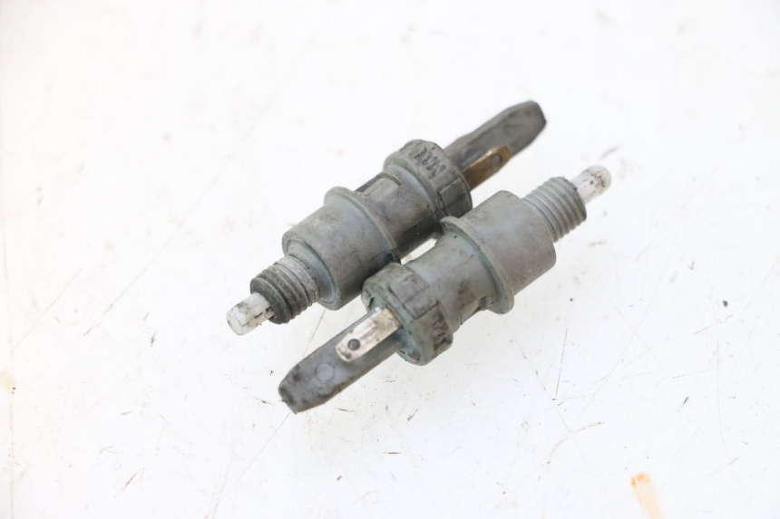 photo de CONTACTEUR FEU STOP PEUGEOT TREKKER TKR 50 (2005 - 2014) - Vue principale