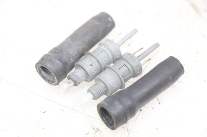 photo de CONTACTEUR FEU STOP PEUGEOT TREKKER 50 (1998 - 2004) - Vue principale