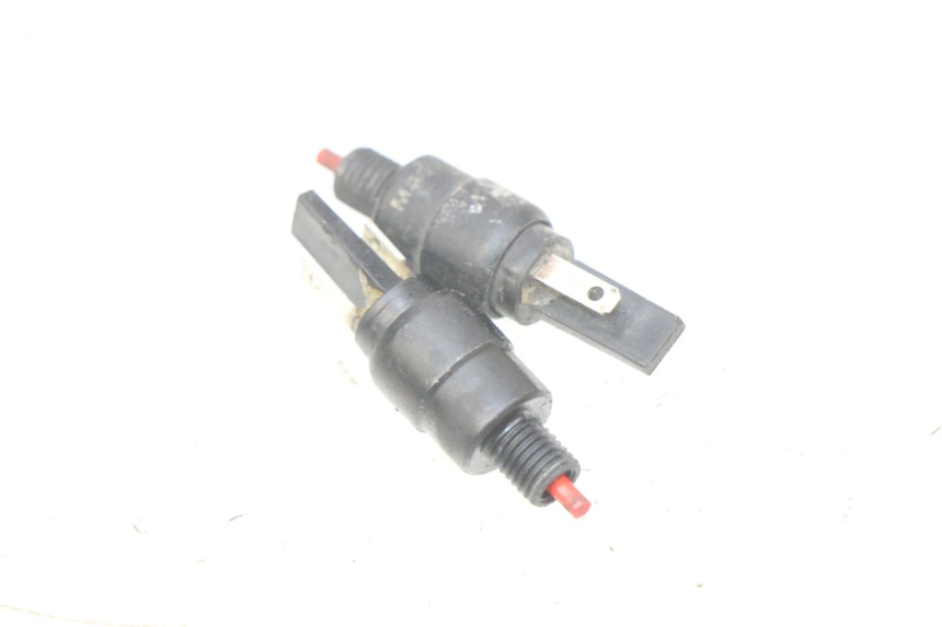 photo de CONTACTEUR FEU STOP PIAGGIO VESPA PRIMAVERA 2T 50 (2013 - 2018) - Détail de la pièce