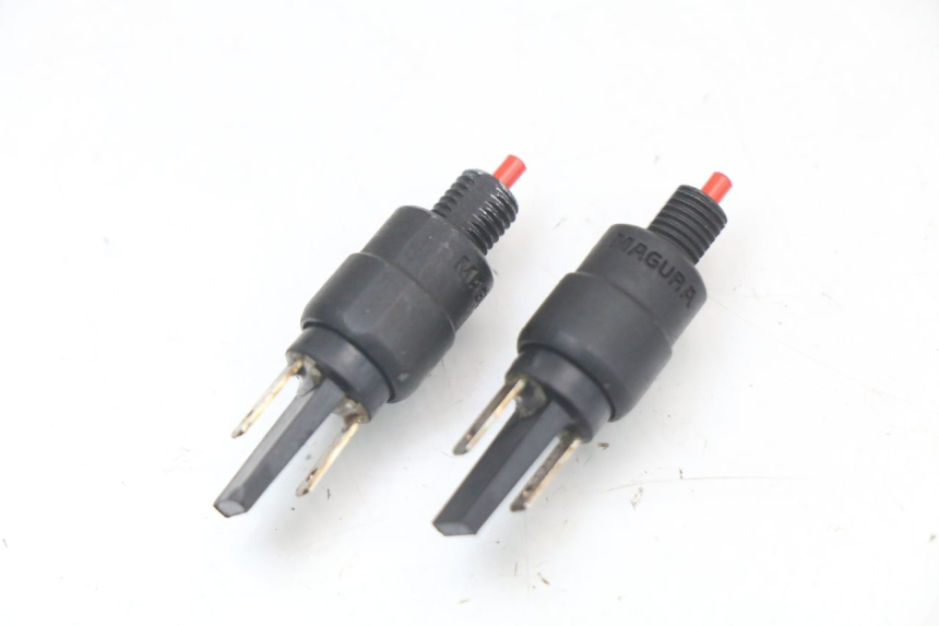 photo de CONTACTEUR FEU STOP PIAGGIO VESPA PRIMAVERA 4T 50 (2021 - 2024) - Détail de la pièce