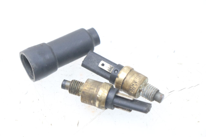 photo de CONTACTEUR FEU STOP PEUGEOT VIVACITY 100 (1999 - 2008) - Vue principale