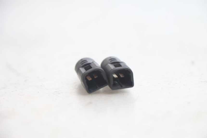 photo de CONTACTEUR FEU STOP PIAGGIO X9 EVOLUTION 125 (2003 - 2007) - Autre angle de vue
