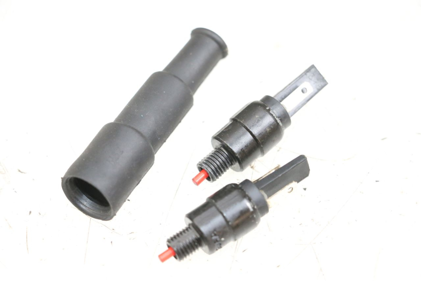 photo de CONTACTEUR FEU STOP PIAGGIO XEVO - X EVO 125 (2007 - 2017) - Vue principale