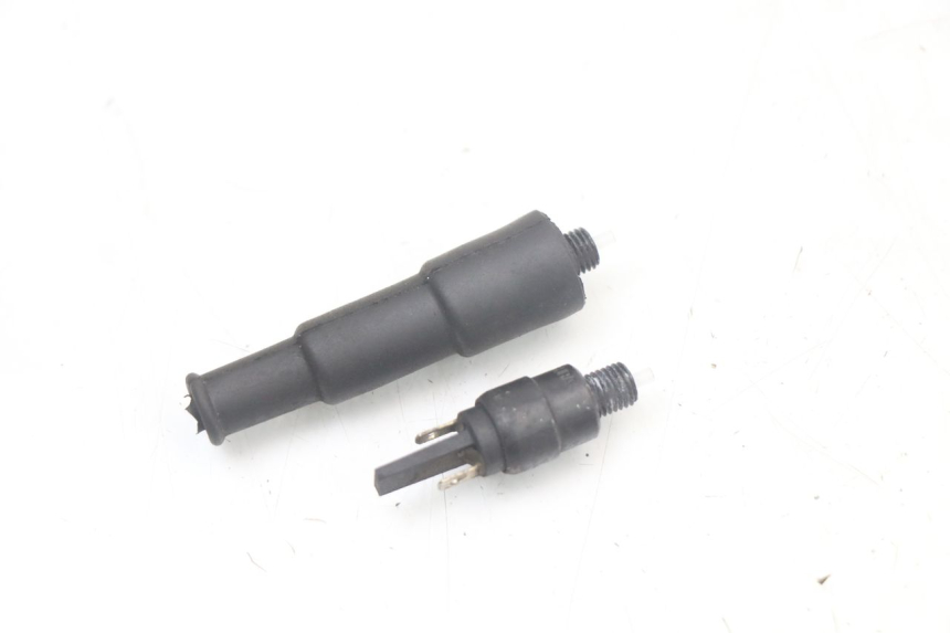 photo de CONTACTEUR FEU STOP PIAGGIO XEVO - X EVO 125 (2007 - 2017) - Détail de la pièce