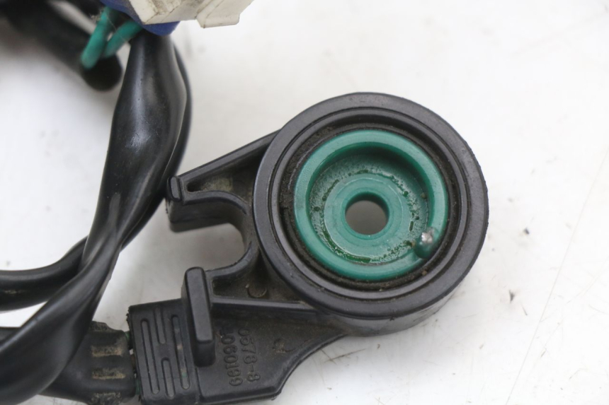 photo de Ignition switch kickstand E-MAX 80L 1 (2011 - 2014) - Autre angle de vue