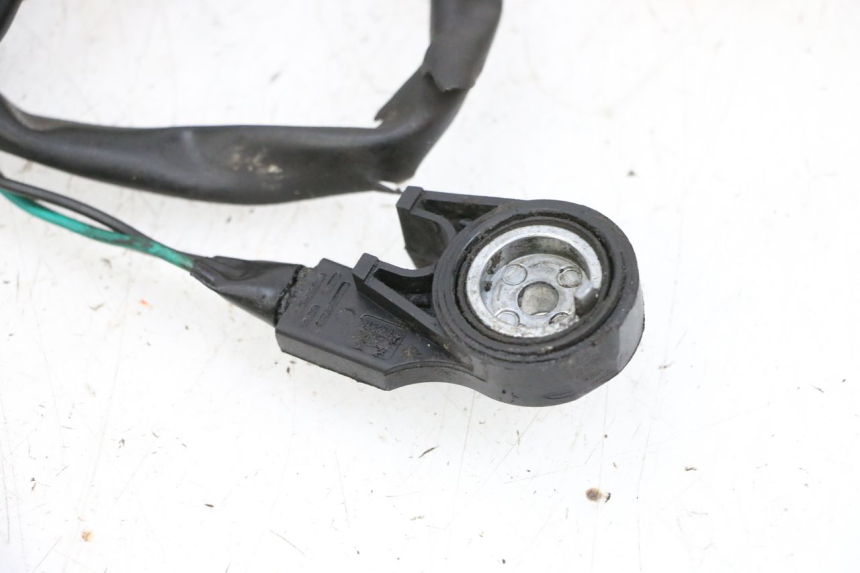 photo de COUPE CONTACT BEQUILLE MAG POWER BOMBERS 4T 50 (2016 - 2026) - Zoom état d’usage