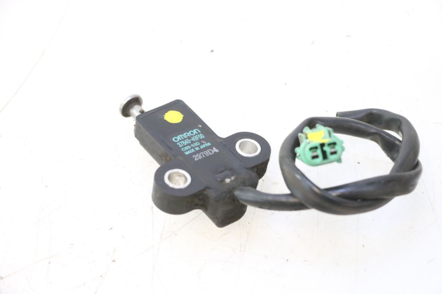 photo de COUPE CONTACT BEQUILLE SUZUKI BURGMAN 125 (2007 - 2014) - Détail de la pièce
