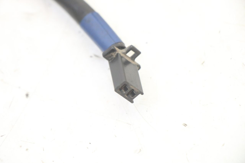 photo de COUPE CONTACT BEQUILLE YAMAHA BW'S BWS 125 (2010 - 2013) - Gros plan technique