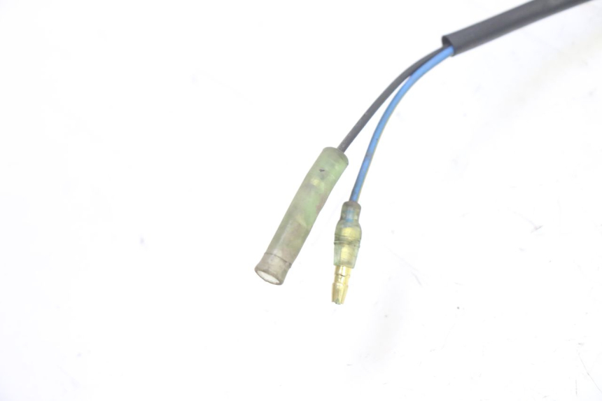 photo de COUPE CONTACT BEQUILLE YAMAHA BW'S 100 (1999 - 2002) - Gros plan technique