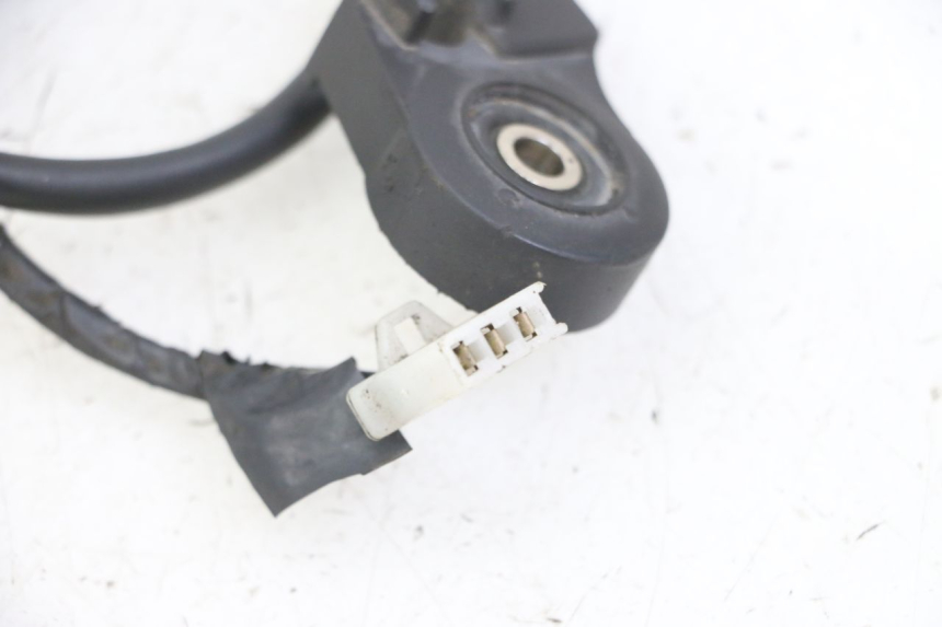 photo de COUPE CONTACT BEQUILLE DAELIM BESBI 125 (2007 - 2008) - Zoom état d’usage