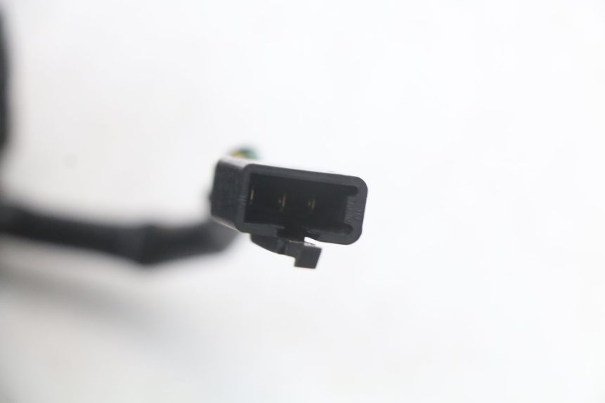 photo de COUPE CONTACT BEQUILLE KYMCO DINK STREET ABS 125 (2011 - 2018) - Gros plan technique