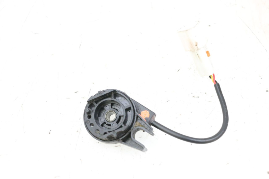 photo de COUPE CONTACT BEQUILLE SEGWAY NINEBOT E125S 1 (2022 - 2026) - Autre angle de vue