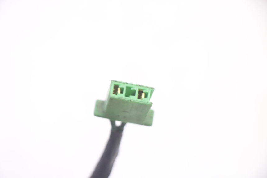 photo de COUPE CONTACT BEQUILLE HONDA FES S-WING SWING ABS 125 (2007 - 2015) - Gros plan technique