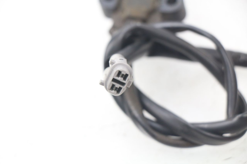 photo de COUPE CONTACT BEQUILLE YAMAHA FZ8 800 (2010 - 2016) - Détail de la pièce