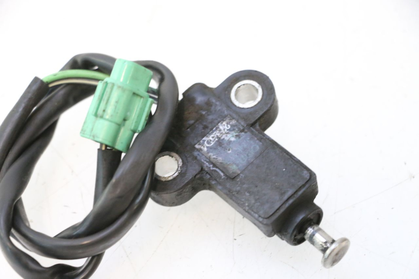 photo de COUPE CONTACT BEQUILLE SUZUKI GSR 600 (2005 - 2012) - Autre angle de vue