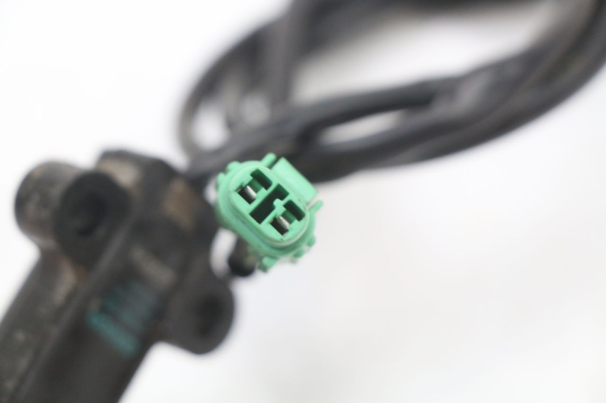 photo de COUPE CONTACT BEQUILLE SUZUKI GZ MARAUDER 125 (1998 - 2004) - Vue d’ensemble