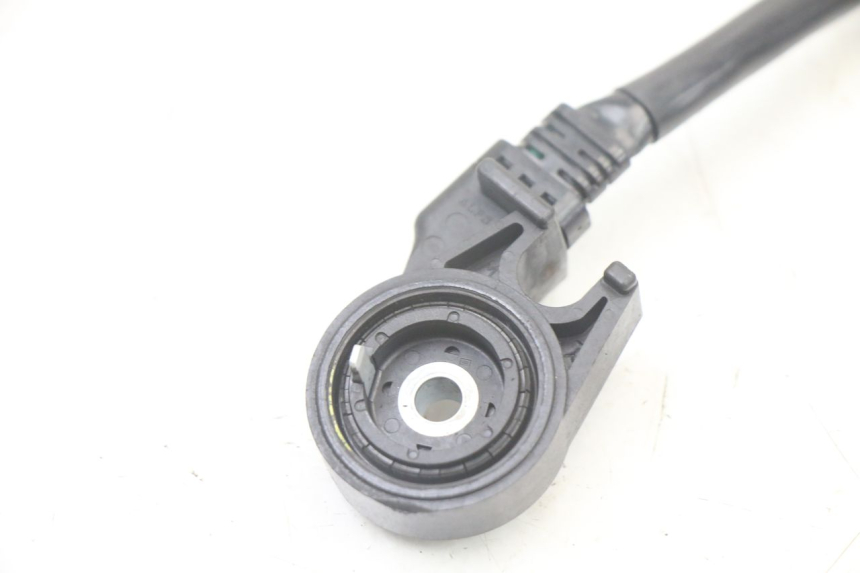 photo de COUPE CONTACT BEQUILLE HONDA PCX (JF57/JF64) 125 (2014 - 2018) - Gros plan technique