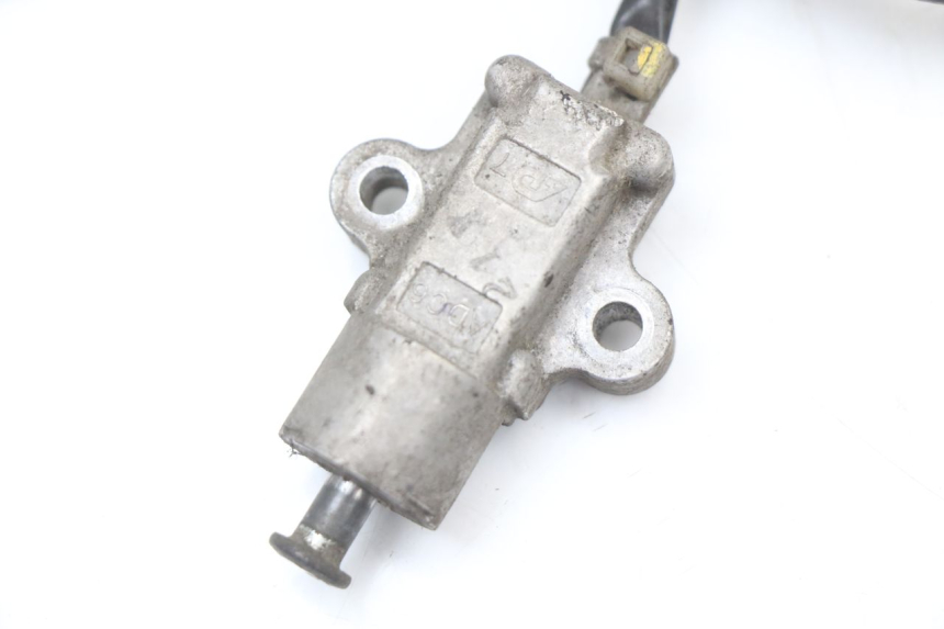 photo de COUPE CONTACT BEQUILLE MBK MW TRYPTIK 125 (2014 - 2016) - Zoom état d’usage