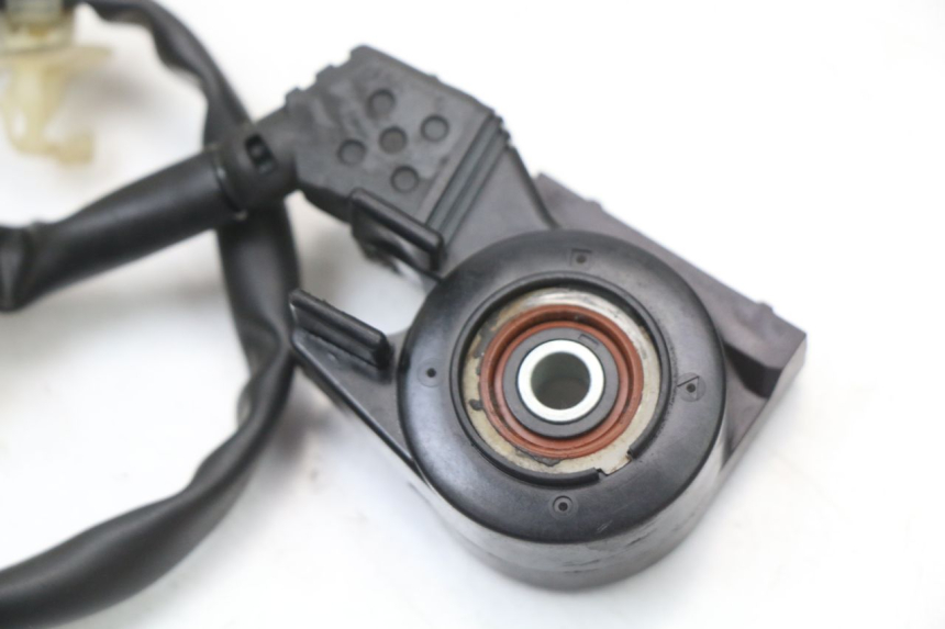 photo de COUPE CONTACT BEQUILLE HONDA PCX (JF28) 125 (2009 - 2011) - Détail de la pièce