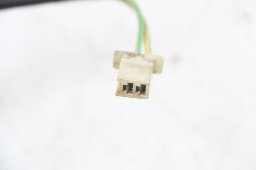 photo de COUPE CONTACT BEQUILLE PEUGEOT DJANGO 125 (2014 - 2017) - Gros plan technique