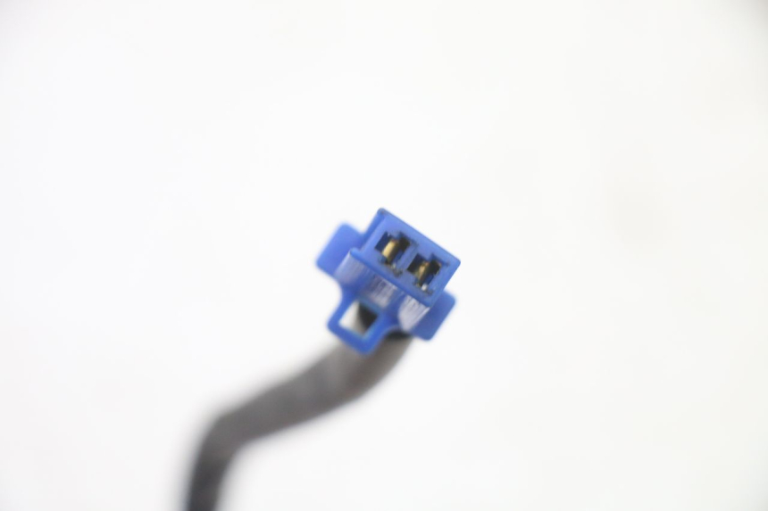 photo de COUPE CONTACT BEQUILLE MBK WAAP 125 (2008 - 2013) - Gros plan technique