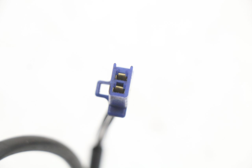 photo de COUPE CONTACT BEQUILLE YAMAHA X-MAX XMAX 125 (2010 - 2013) - Gros plan technique