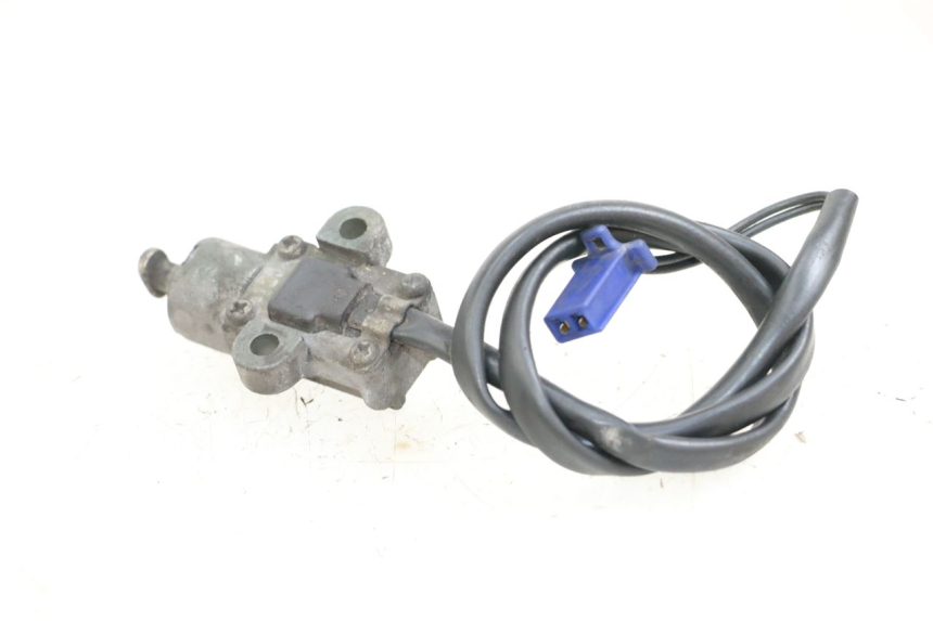 photo de COUPE CONTACT BEQUILLE YAMAHA YP MAJESTY 125 (2002 - 2006) - Détail de la pièce