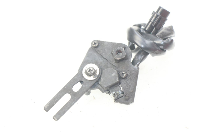 photo de COUPE CONTACT BEQUILLE KAWASAKI Z 650 (2016 - 2019) - Détail de la pièce