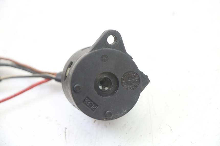 photo de COUPE CONTACT MBK BOOSTER NEXT GENERATION 50 (1995 - 1998) - Détail de la pièce