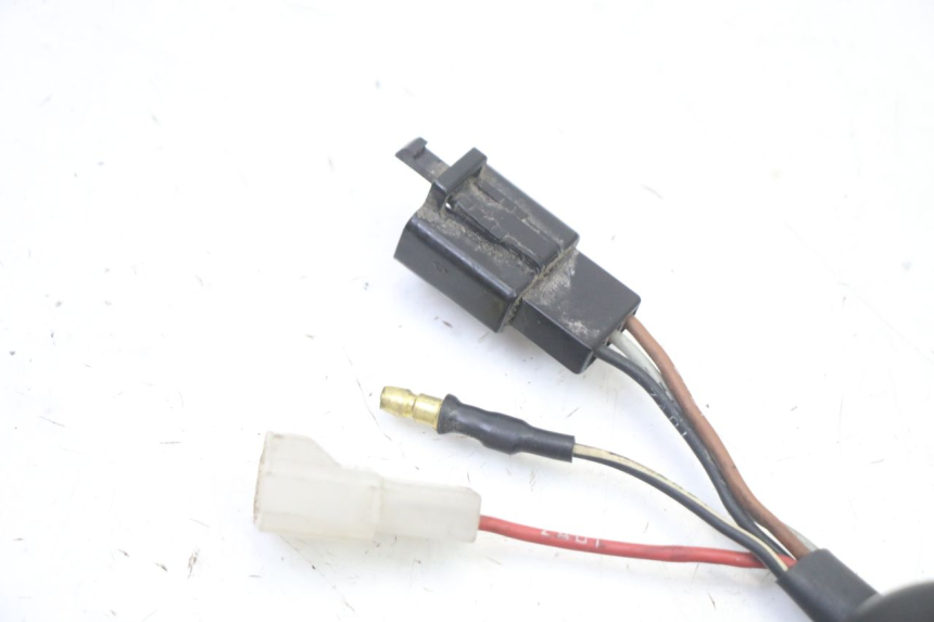 photo de COUPE CONTACT MBK BOOSTER NEXT GENERATION 50 (1995 - 1998) - Gros plan technique