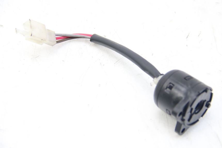 photo de COUPE CONTACT MBK BOOSTER SPIRIT 50 (2004 - 2017) - Détail de la pièce