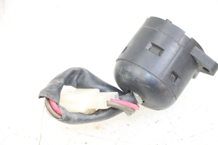 photo de COUPE CONTACT MBK BOOSTER SPIRIT 50 (2004 - 2017) - Zoom état d’usage