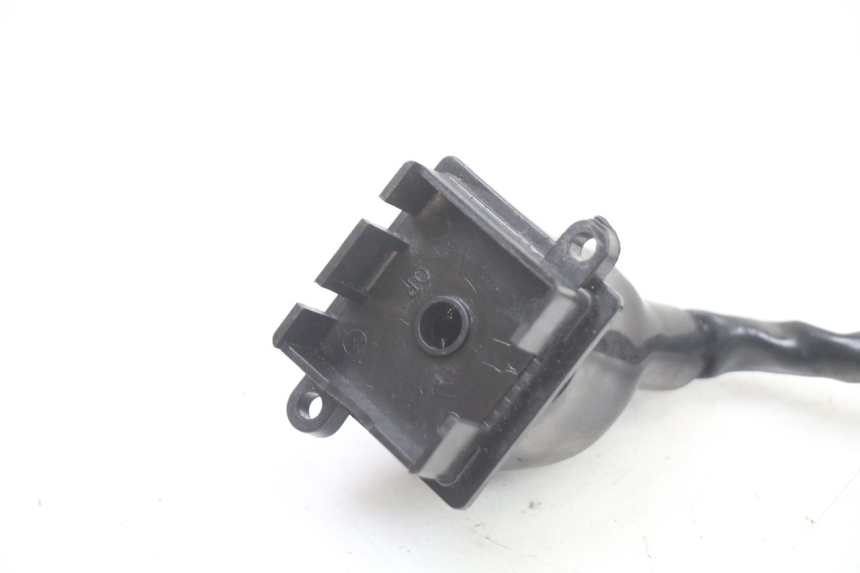 photo de COUPE CONTACT PEUGEOT CITYSTAR 125 (2011 - 2017) - Détail de la pièce