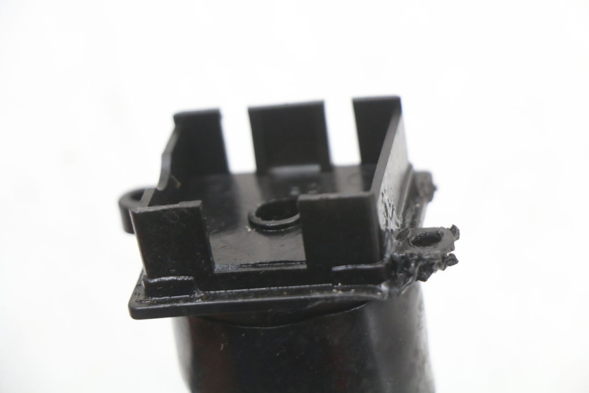 photo de COUPE CONTACT PEUGEOT CITYSTAR 50 (2013 - 2017) - Autre angle de vue