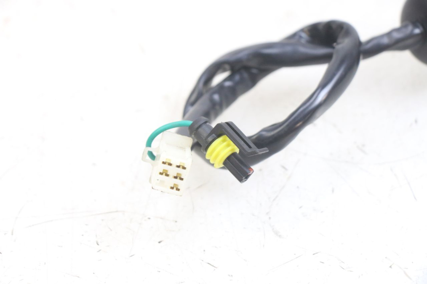 photo de COUPE CONTACT GILERA DNA 50 (2000 - 2007) - Détail de la pièce