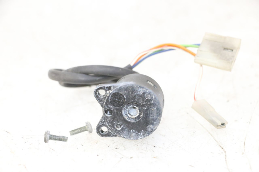 photo de COUPE CONTACT APRILIA ETX 125 (1998 - 2002) - Gros plan technique