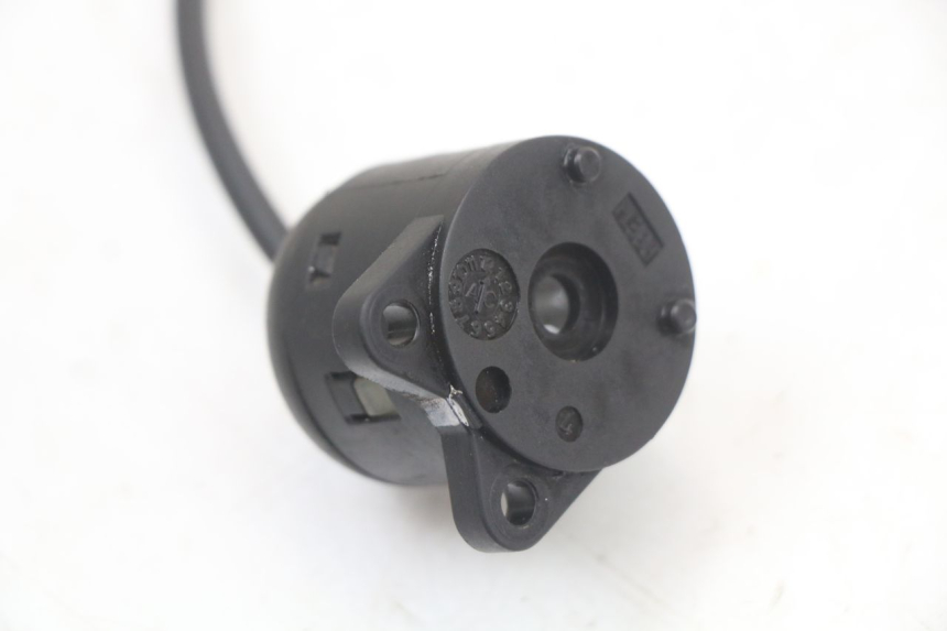 photo de COUPE CONTACT HONDA FES PANTHEON 2T 125 (1998 - 2002) - Gros plan technique