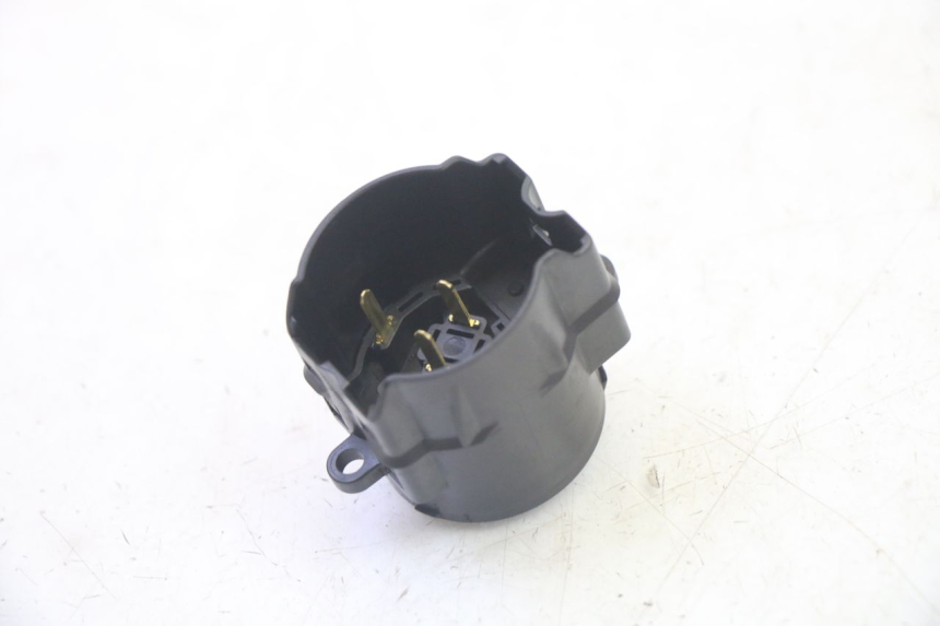 photo de COUPE CONTACT HONDA FES S-WING SWING ABS 125 (2007 - 2015) - Gros plan technique