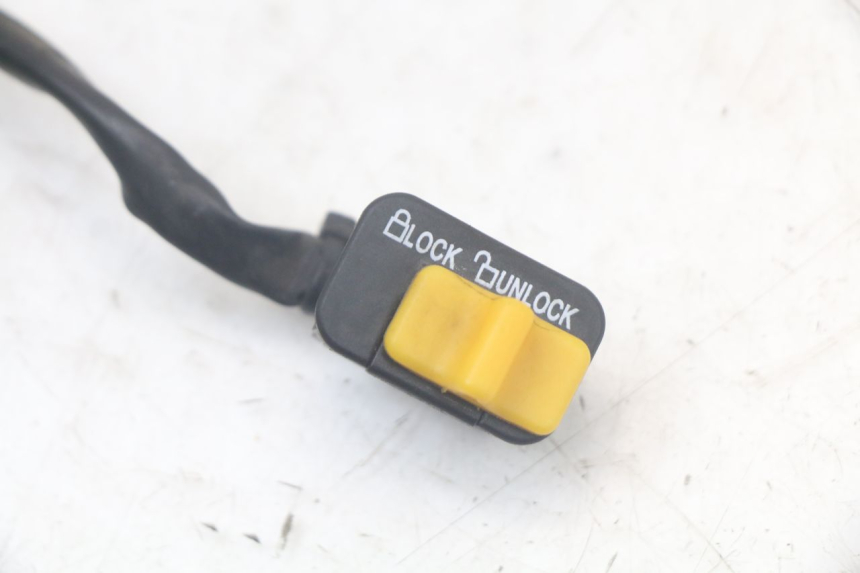 photo de COUPE CONTACT SYM FIDDLE 3 III 125 (2014 - 2020) - Détail de la pièce